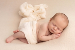 newborn-photoshoot-heswall